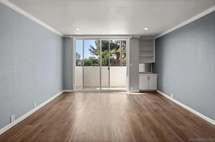 1907 Robinson Ave #108 — Photo 8
