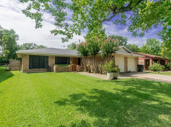 2522 Lavonne Cir, Bossier City, LA 71111