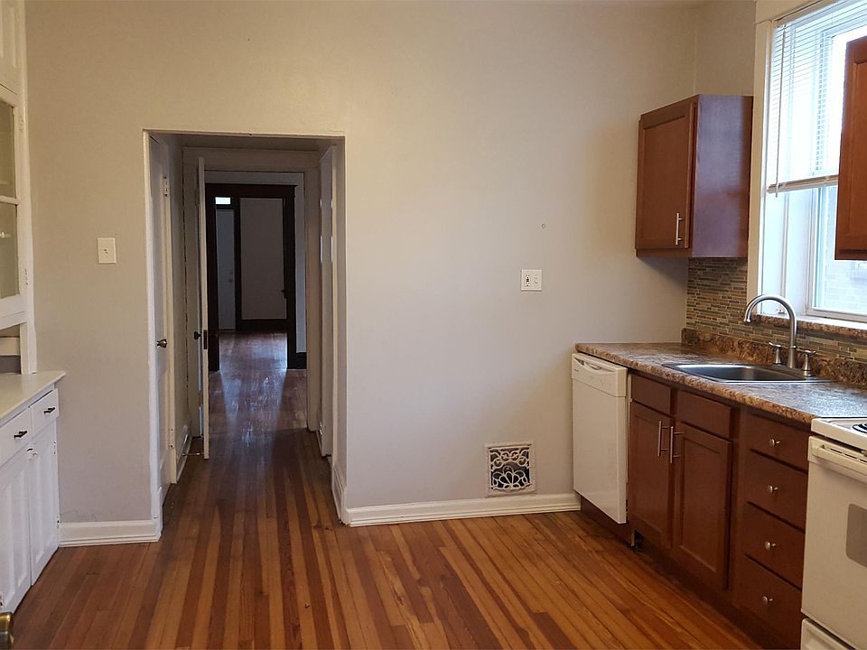 1st image of 4960-4962 Odell St