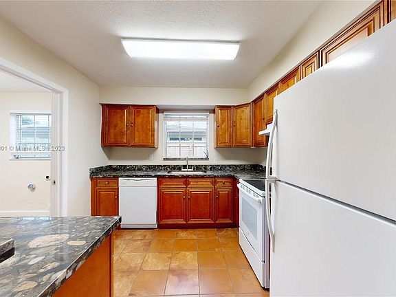 5th image of 3831 NW 6th Pl