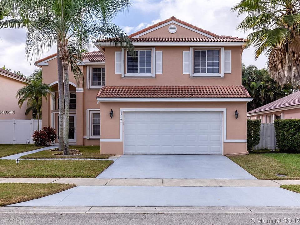 1st image of 19164 NW 13th St