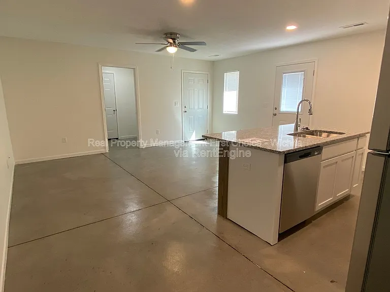 1514 N Madison Ave — Photo 12