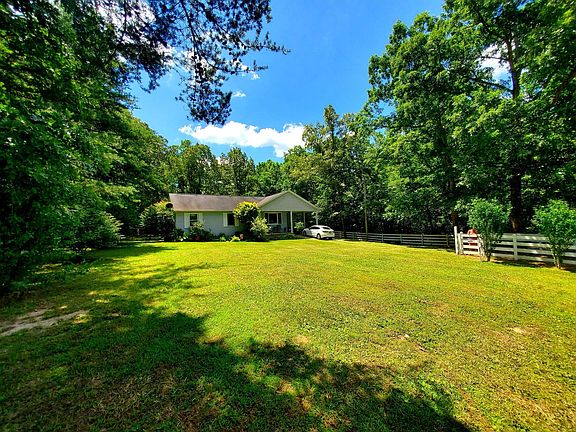 4th image of 262 Scarlett Dr