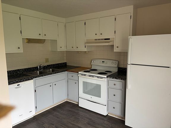 5th image of 4416 Larkdale Dr