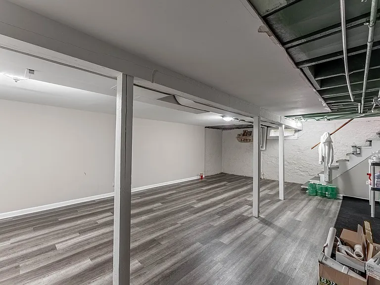218 Orange St — Photo 16