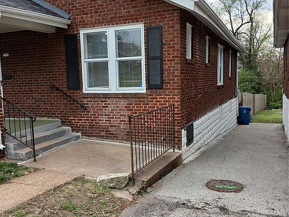 3rd image of 7020 Greenway Ave
