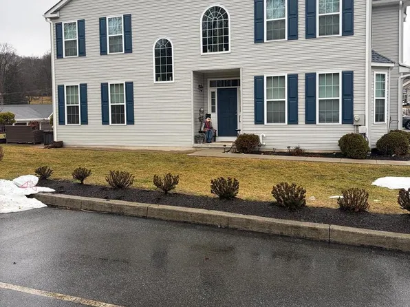 74 Emily Ct, Reading, PA 19606