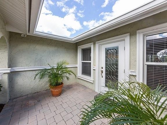 4th image of 1013 Blue Wing Ct