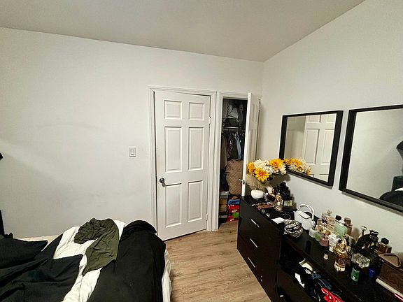 4th image of 2143 27th St APT A2