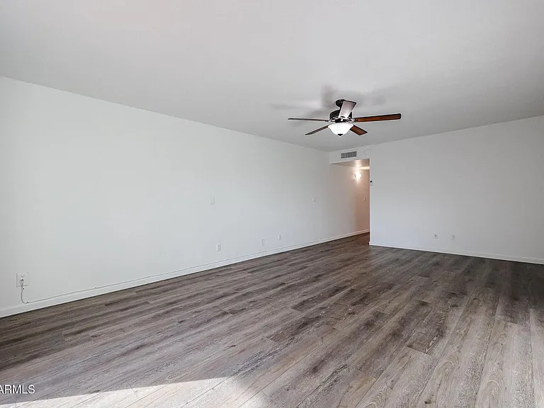 26033 S Hollygreen Dr — Photo 33