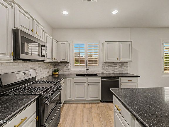 5th image of 3499 E LAFAYETTE Avenue