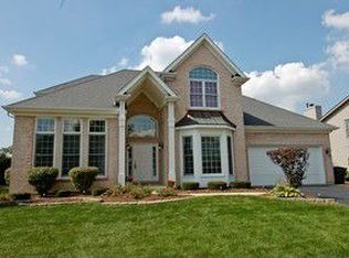 2707 Salix Cir, Naperville, IL 60564