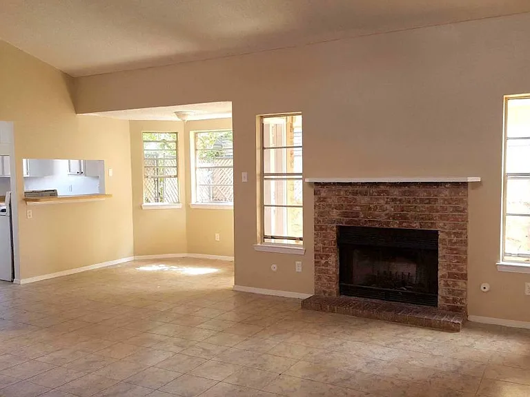 10909 Casey Stengel Pl — Photo 3