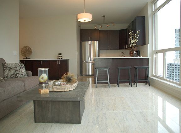 4th image of 200 N Dearborn St Unit 4602