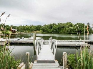 6 Delray Dr, Narragansett, RI 02882