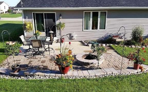 4th image of 357 S Creek Dr