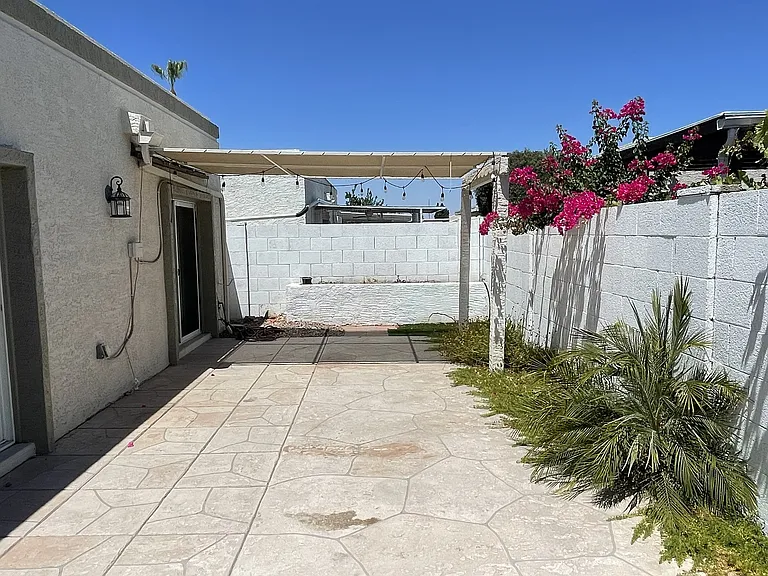 1014 E Michelle Dr — Photo 22