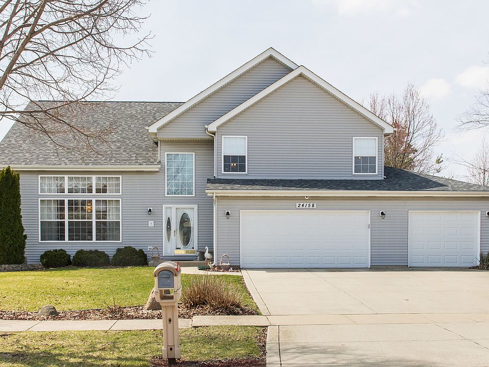 1st image of 24158 Douglas Dr
