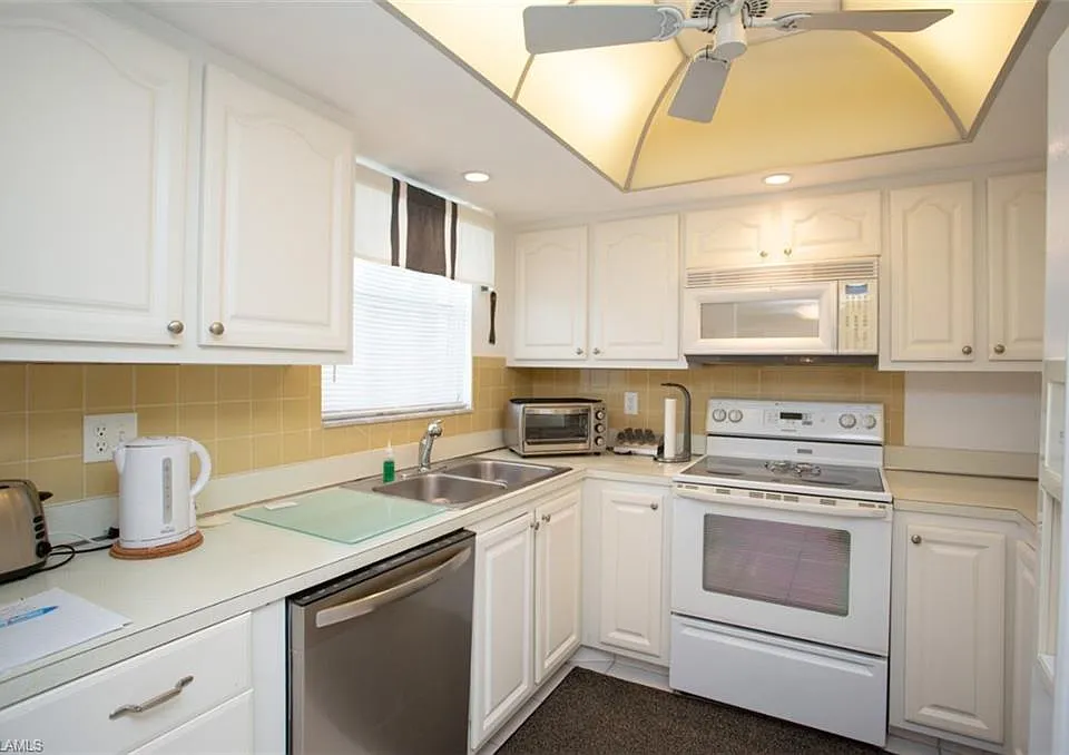 315 Saint Andrews Blvd #A25