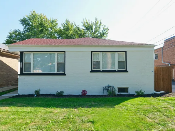 8415 Trumbull Ave, Skokie, IL 60076