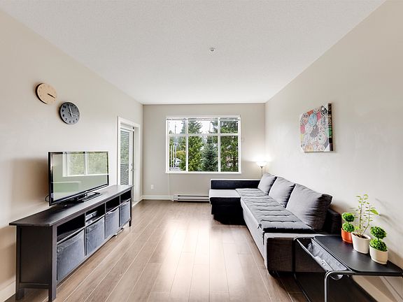 2nd image of 963 Charland Ave #1308