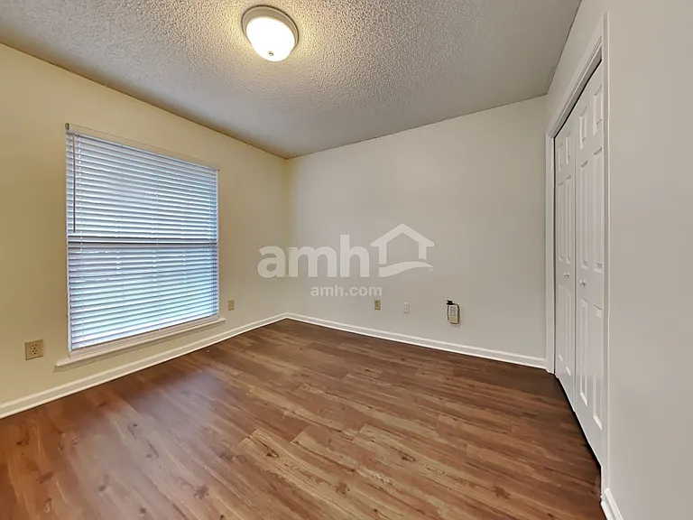 8016 Queensferry Ln — Photo 13