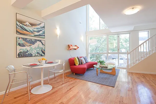 Rented by Bold New York | media 20