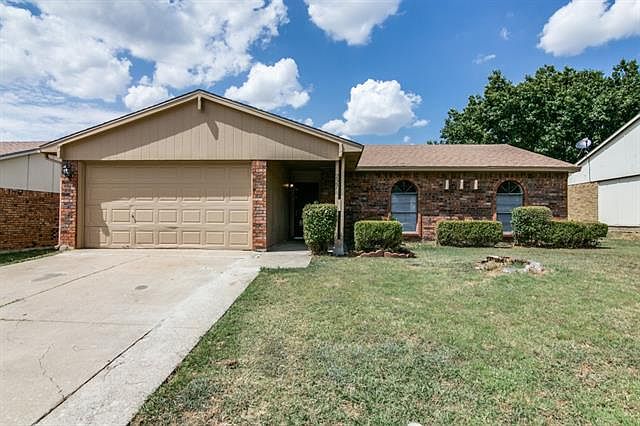 1st image of 227 Bluffview Dr