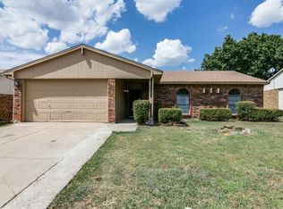 227 Bluffview Dr, Mesquite, TX 75150