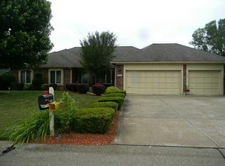 1860 S Fox Ridge Ave, Greenwood, IN 46143