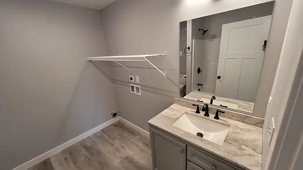 2 bed, 1000 sqft, $1,675 — Photo 4