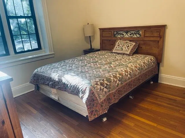 2 bed, 900 sqft, $4,000 — Photo 4