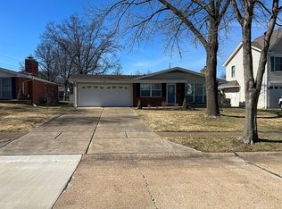 817 Doerwood Ct, Saint Louis, MO