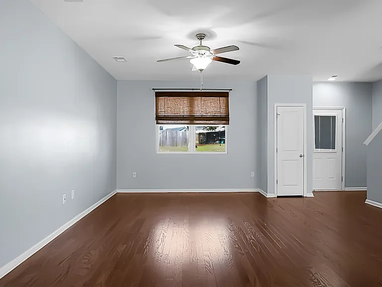 9155 Parlor Dr #1 — Photo 8