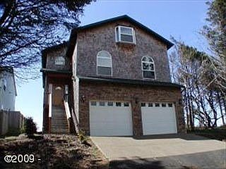 3rd image of 1613 SW Coast Ave