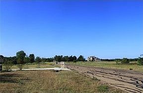 1st image of 7035 River Place Ct