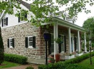 239 Gregory Rd, Franklin Lakes, NJ 07417