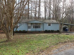 6101 Raven Ct, Pleasant Garden, NC 27313