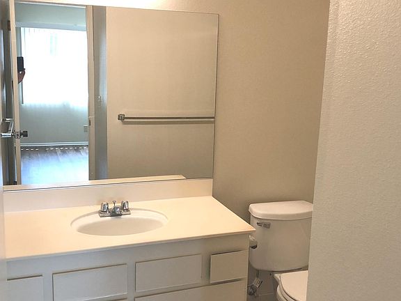 5th image of 330 Hollipat Center Dr APT 5