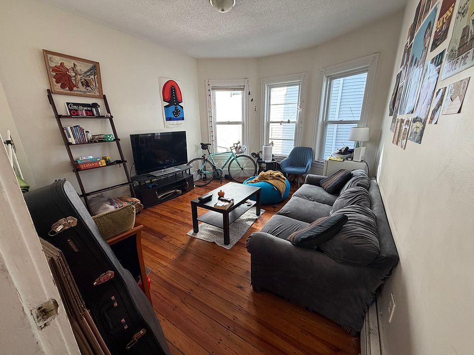 1st image of 68 Winchester St #3