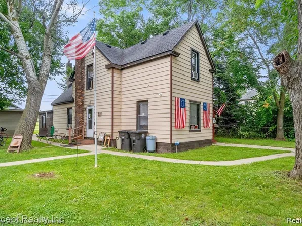 18336 Jefferson, Riverview, MI 48193