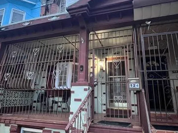 124 E Westmoreland St, Philadelphia, PA 19134