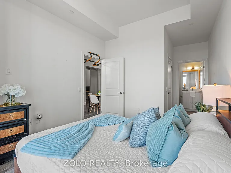 1050 Main St E #618 — Photo 24