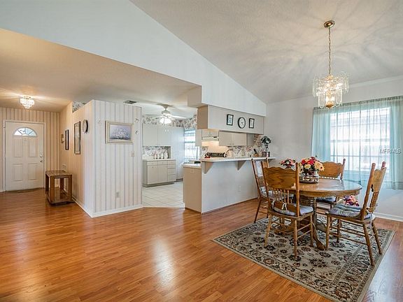 4th image of 6638 Juniper Ct