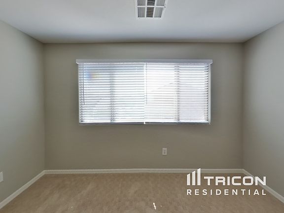 5th image of 4441 Penguin Ave