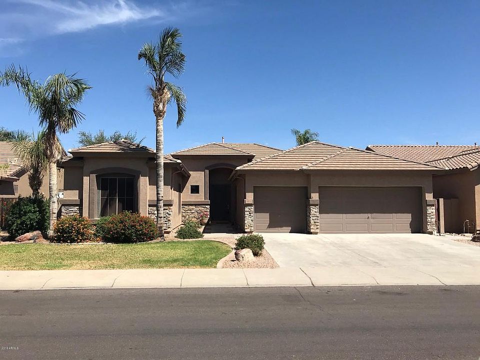 1st image of 3826 E Meadowview Dr