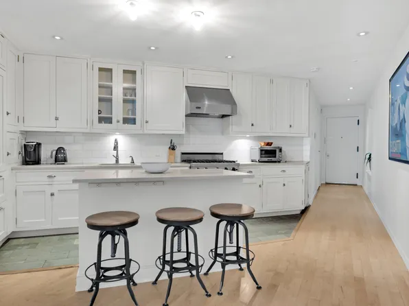 242 East 7th Street PH image 3 of 14