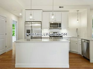 137 Thornton St, Roxbury, MA 02119