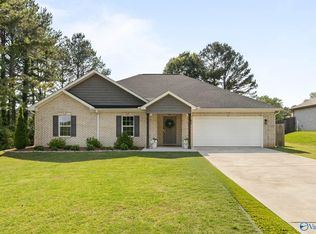 17499 Jones Rd, Athens, AL 35613