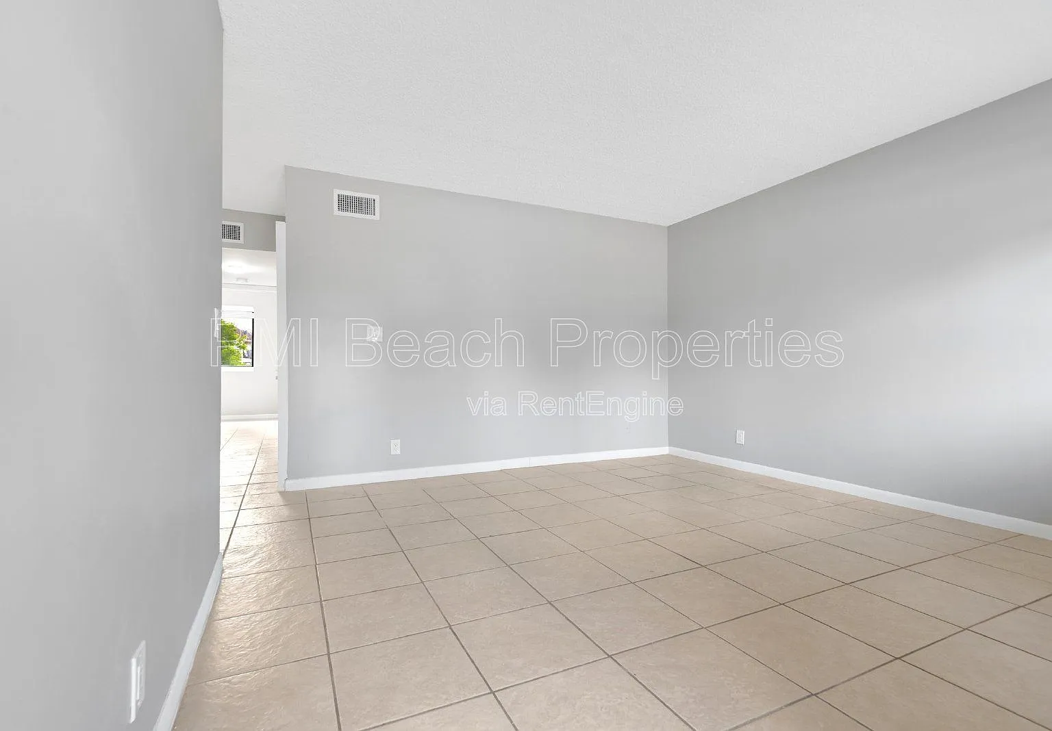 2 bed, 2.0 bath, 896 sqft, $1,800 — Photo 2